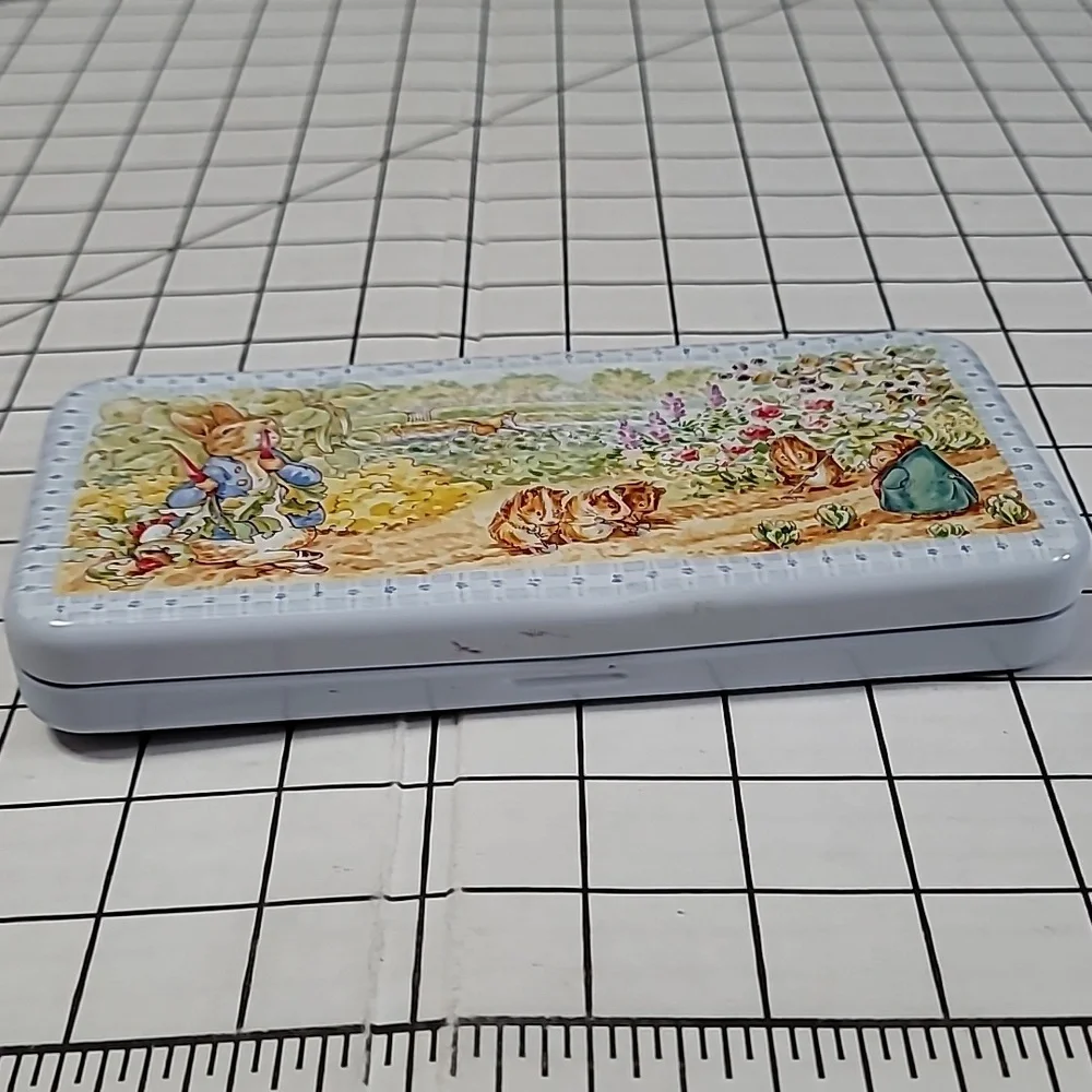 Vintage‎ Peter Rabbit Pencil Tin Preloved
